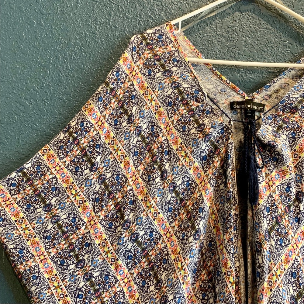 Tasseled Print Shrug